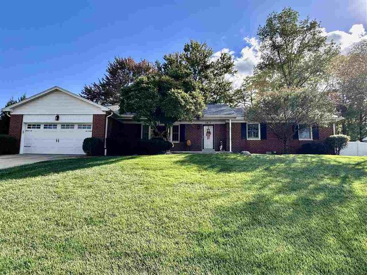Property Photo: 3817 Delwood Lane IN 47374