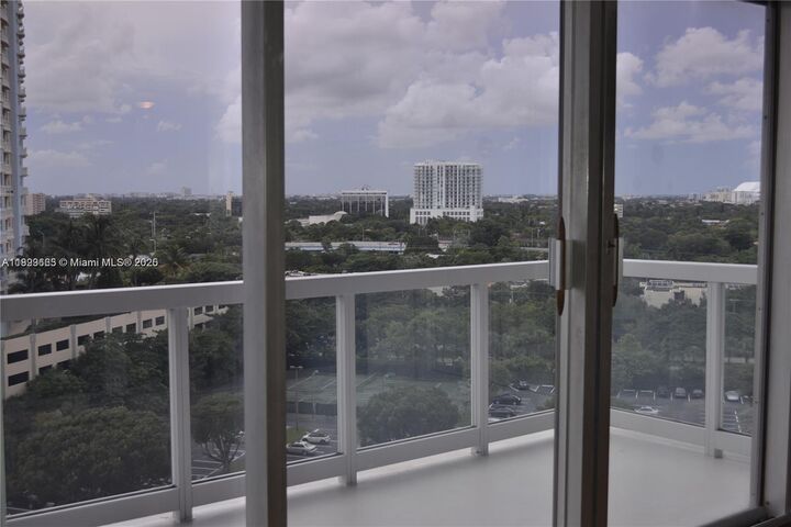 Property Photo: 2451 Brickell Ave 12K FL 33129