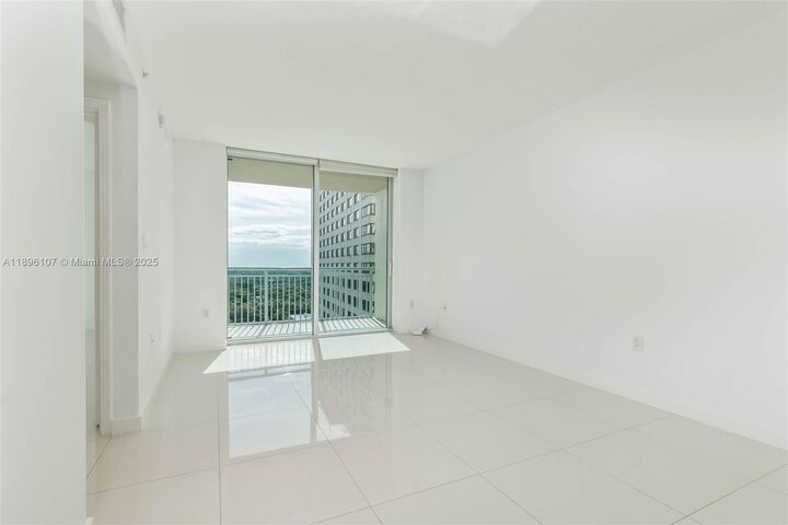 Property Photo:  9055 SW 73 Ct 1402  FL 33156 