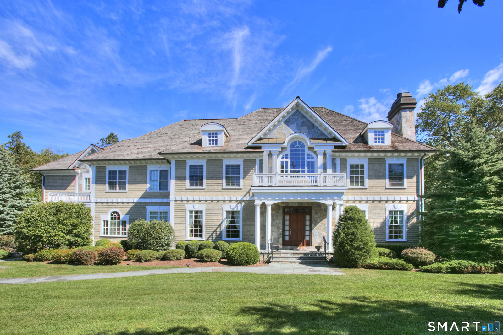 Property Photo:  