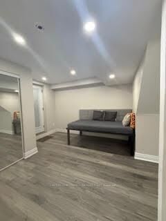 Photo de la propriété:  51 Percy Gate  ON L7A 3S1