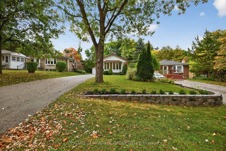 Property Photo: 49 Bayview Parkway ON L3Y 3W2