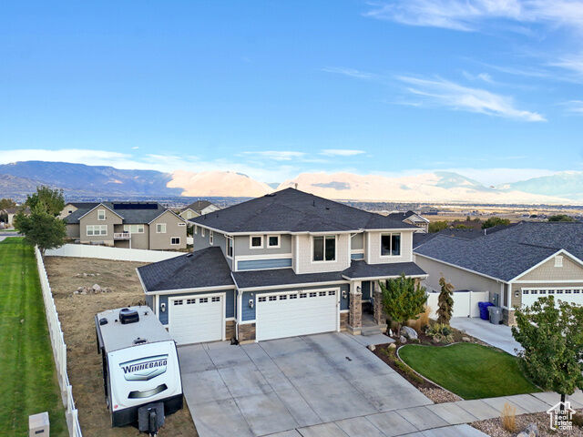 Property Photo: 742 N Echo Way UT 84045