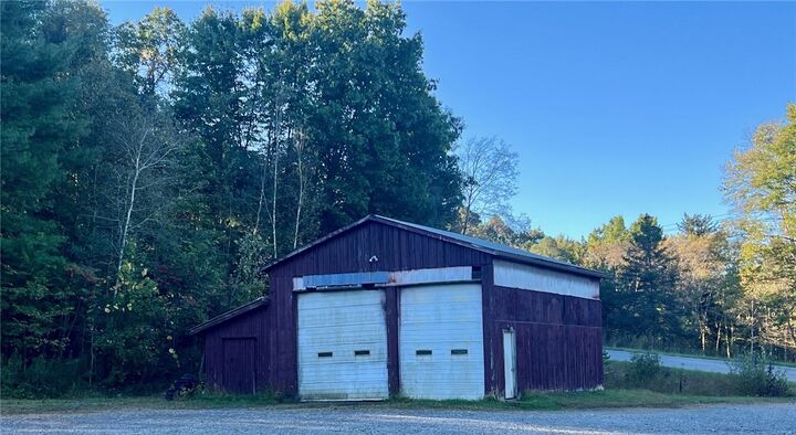 Property Photo:  523 Farren Surrena Road  PA 16038