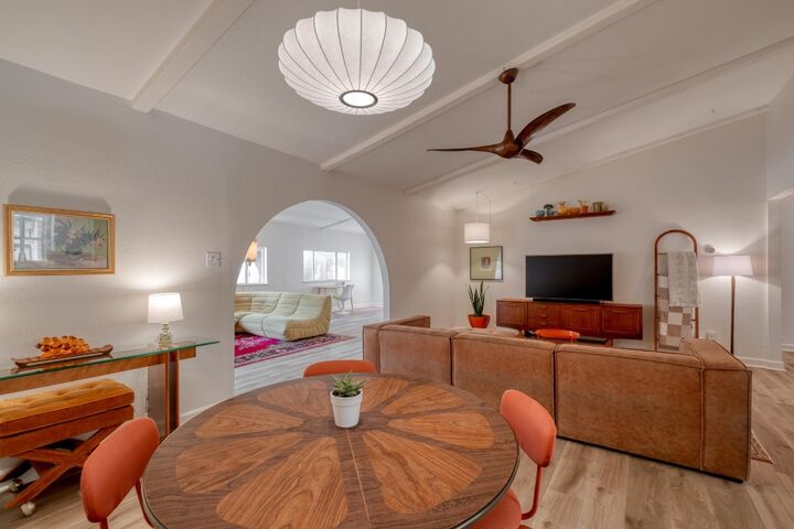 Property Photo: 9214 Hunters Trace E TX 78758