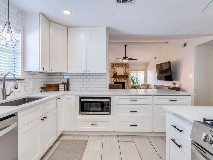 9813 Willers Way  Austin TX 78748 photo