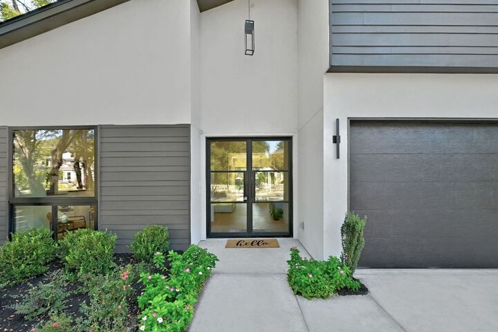 Property Photo: 711 Kinney Avenue TX 78704