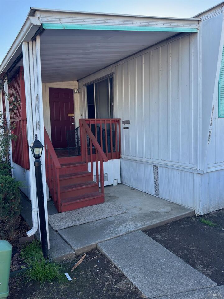 Property Photo: 76 Heliotrope Street CA 94589