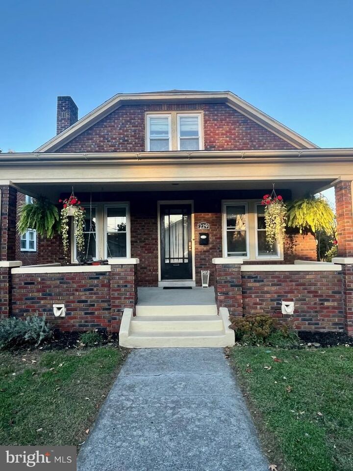 229 S 15th Street  Camp Hill PA 17011 photo