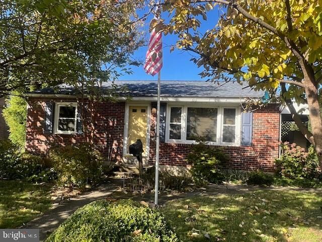 1609 Fayette Avenue  Reading PA 19607 photo