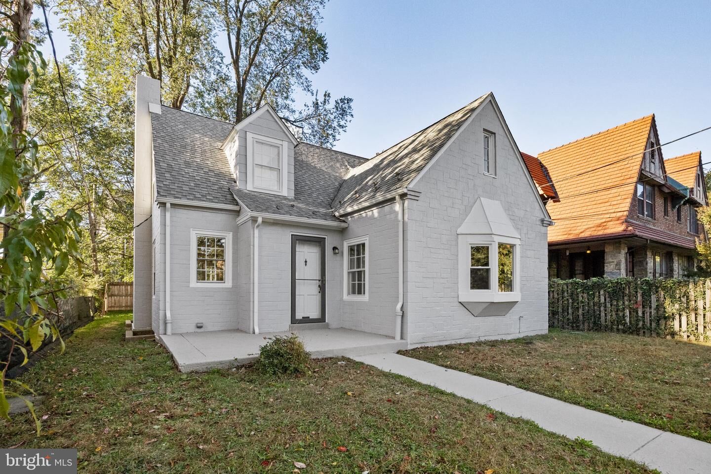 Property Photo: 715 E Dorset Street PA 19119