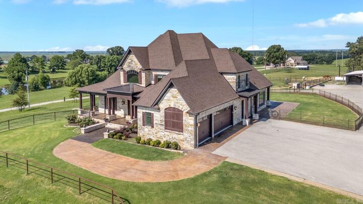 Property Photo:  136 County Road 107  AR 72404 