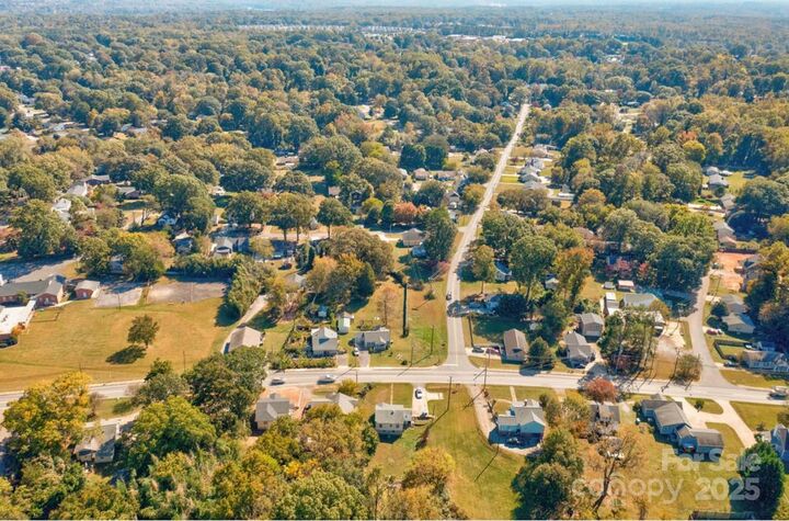 Property Photo:  822 S Main Street  NC 28012