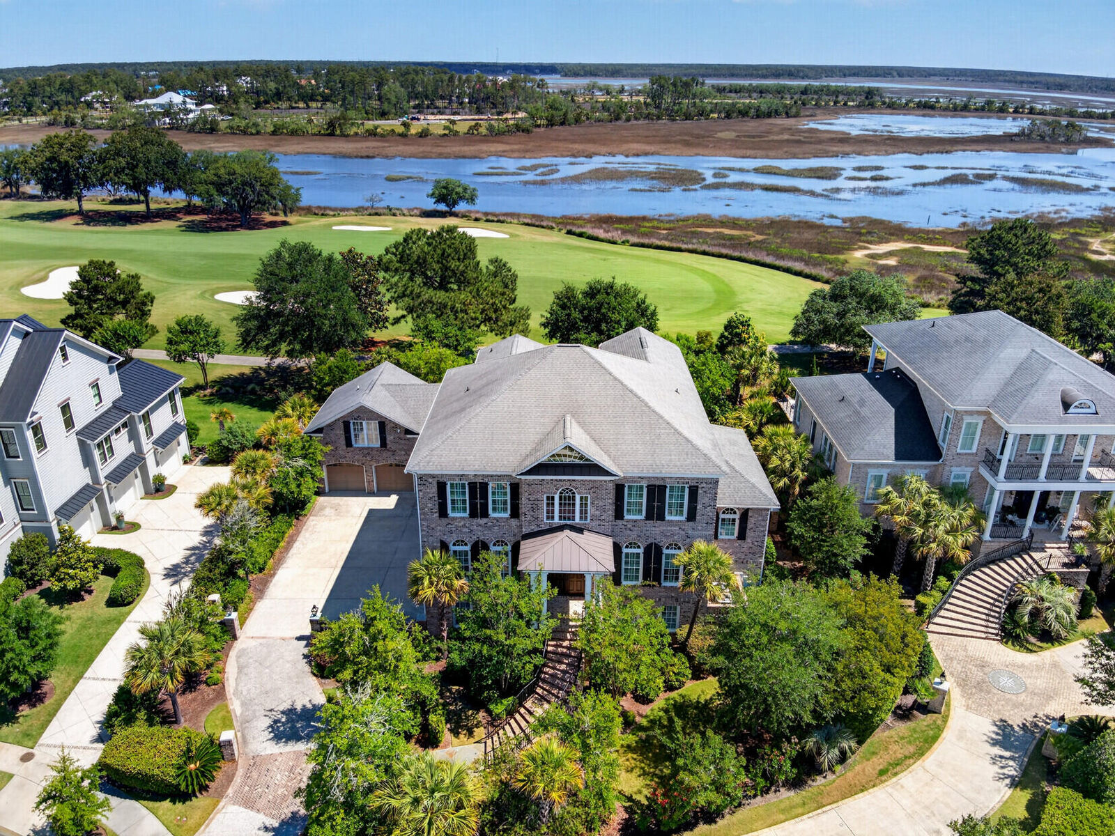 Property Photo:  367 Lesesne Street  SC 29492 