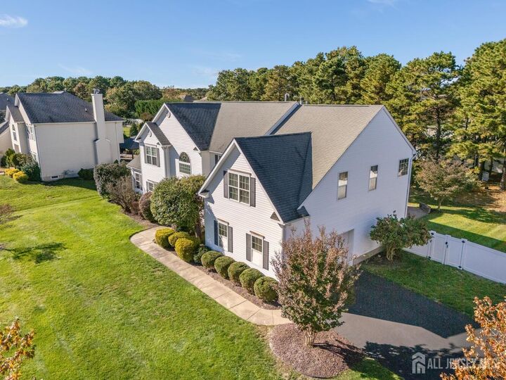 Property Photo:  8 Duchess Drive  NJ 08831 