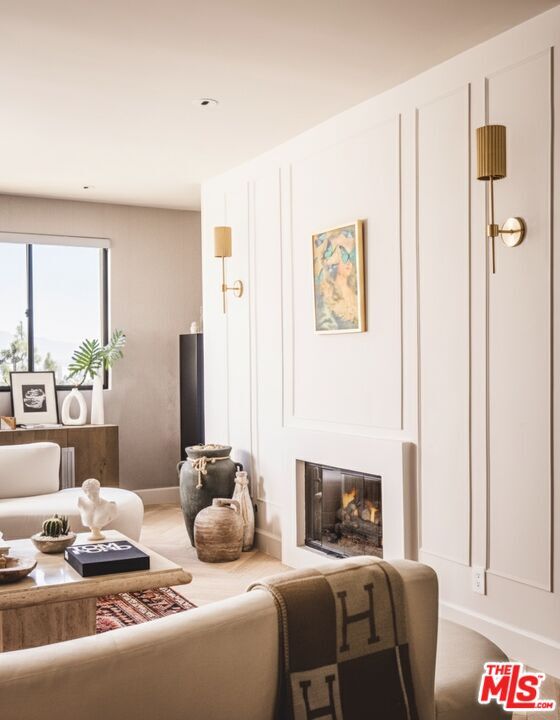 Property Photo:  2122 Century Park Ln  CA 90067