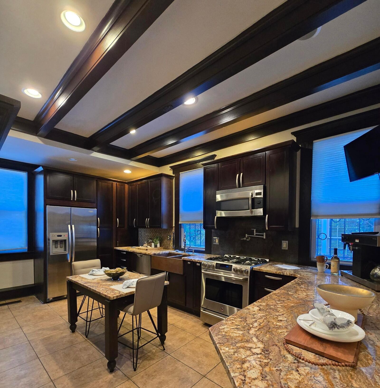 Property Photo: 54 N Woodland Avenue OH 43203