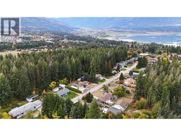 Property Photo: 3380 28 Avenue Northeast BC V1E 3G1