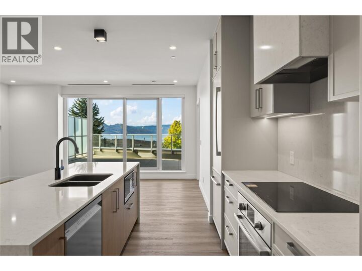 Property Photo: 3340 Lakeshore Drive 306 BC V1W 0H6