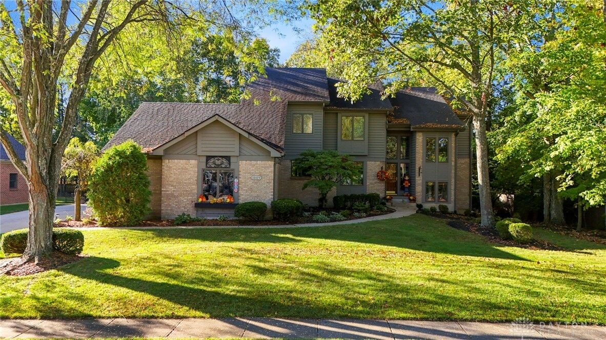 Property Photo:  1009 Highpoint Drive  OH 45066 