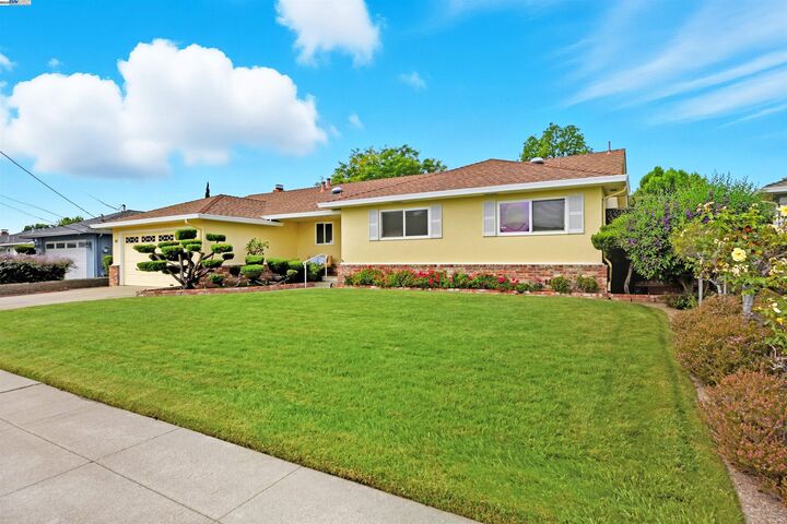 Property Photo: 5169 Lawler Ave CA 94536