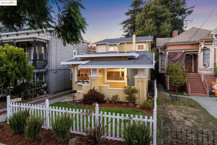 Property Photo: 1017 Lincoln Ave CA 94501
