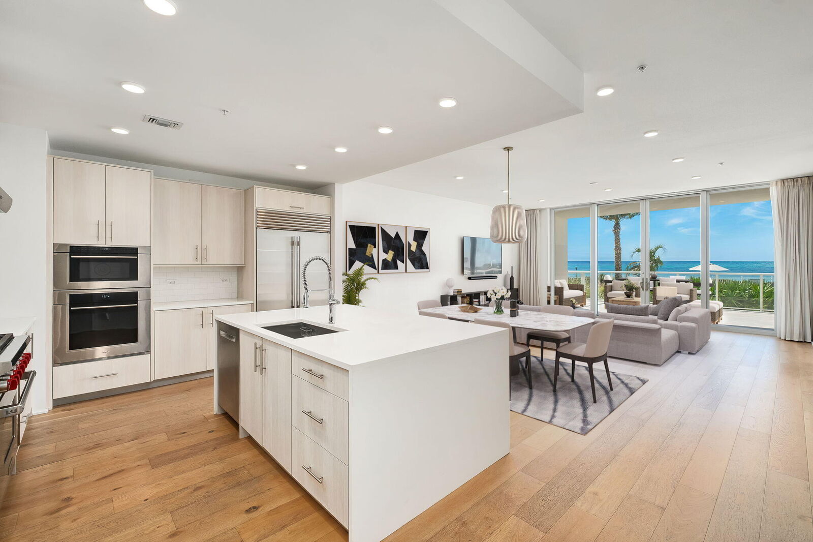 Property Photo:  3820 E County Highway 30A 105  FL 32459