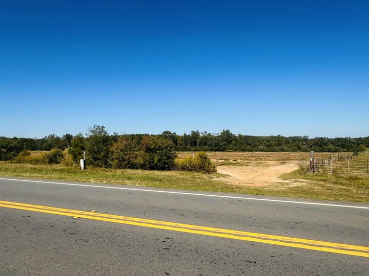 Property Photo: Lot 7 E Highway 2 Highway FL 32425