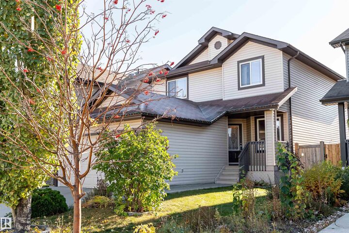 Property Photo:  20715 94 Avenue NW  AB T5T 4B8 