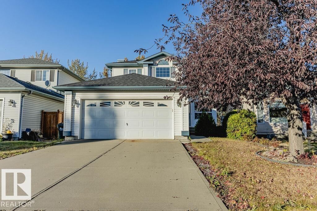 Property Photo: 9 Donnely Terrace AB T8H 2B2