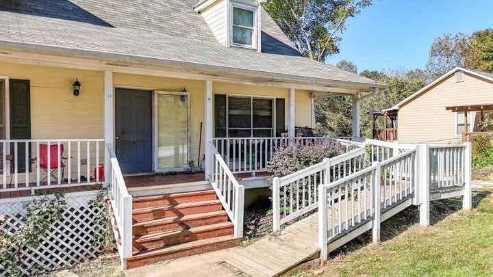 Property Photo: 136 Little Creek Drive GA 30143