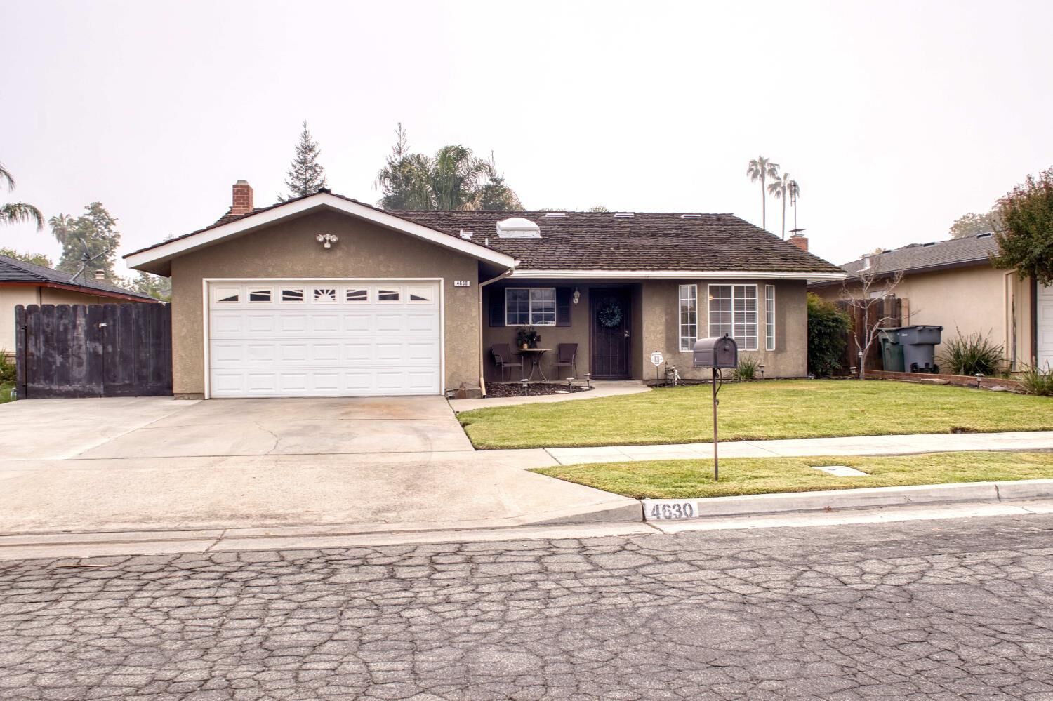 Property Photo: 4630 N Lorna Avenue CA 93705