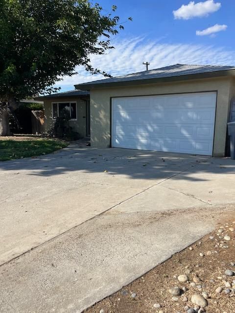 Property Photo:  821 W Fairmont  CA 93612 