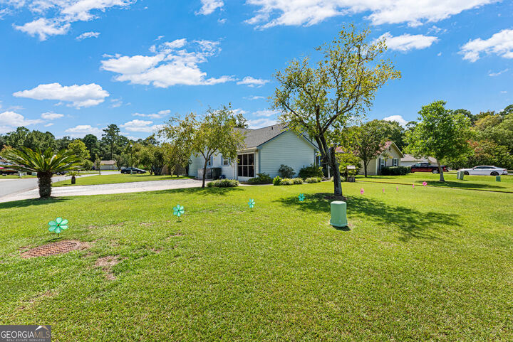 Property Photo: 101 Zinnia Court GA 31548
