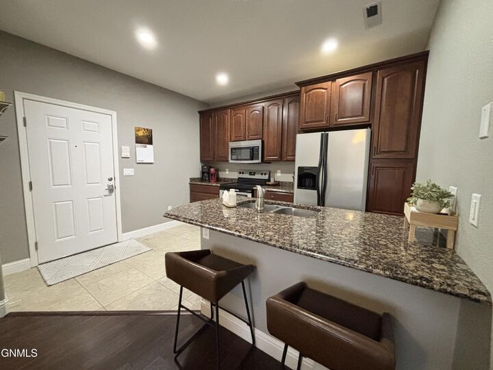 Property Photo: 1200 W Owens Avenue 3 ND 58501