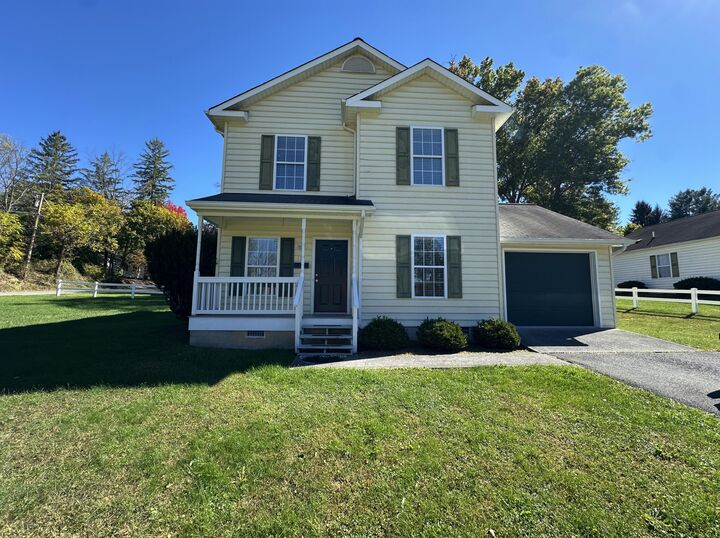 117 Lightner Ave  Lewisburg WV 24901 photo
