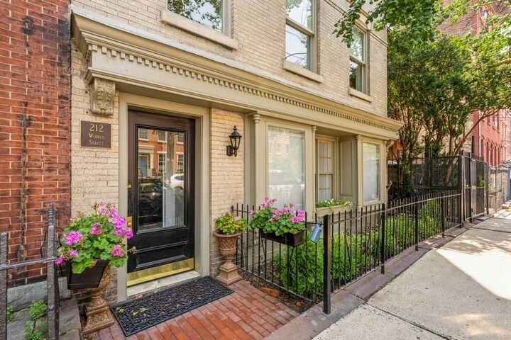 Property Photo: 212 Warren St 3 NJ 07302