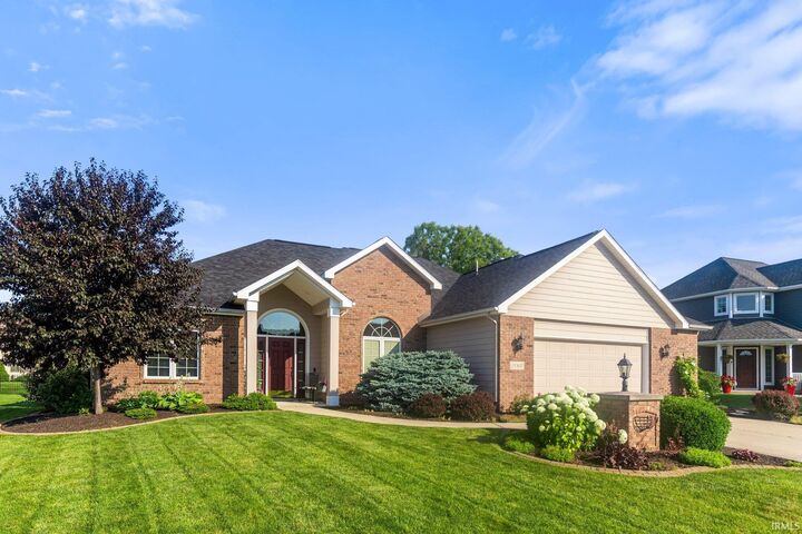 Property Photo: 13307 Dolcetto Cove IN 46845