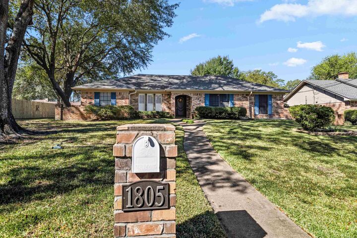 Property Photo:  1805 Northpark Cr.  TX 75605 