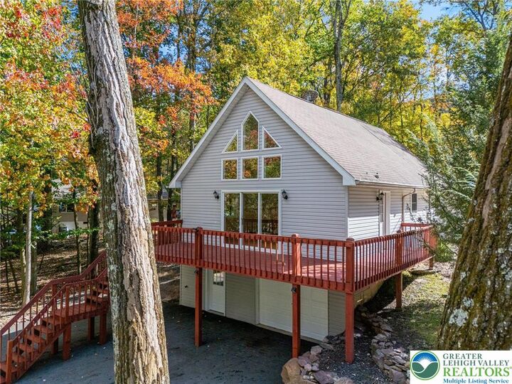 Property Photo: 273 Four Seasons Drive PA 18222