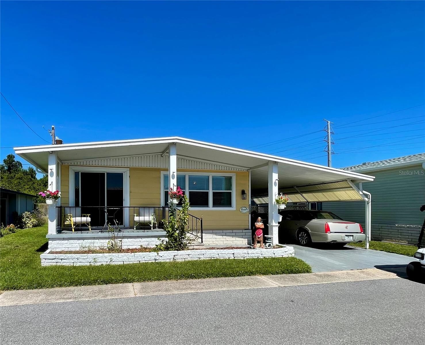 Property Photo: 34557 Gardenia Drive N FL 33781