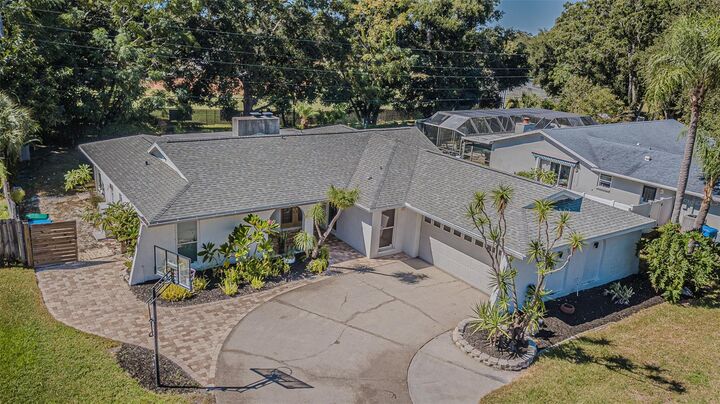 Property Photo: 565 Sandy Hook Road FL 34683