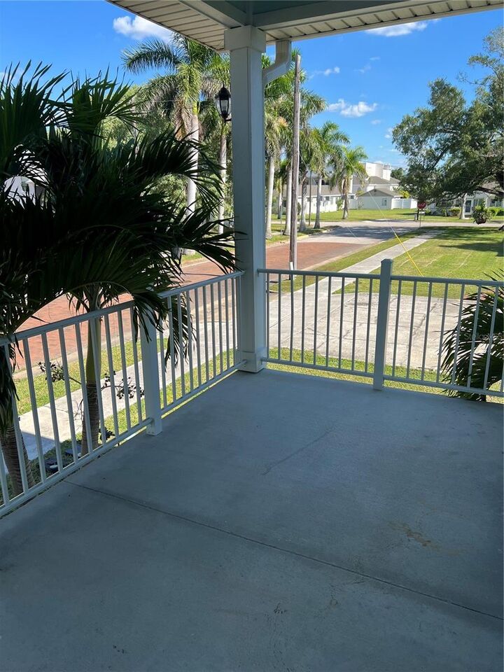 Property Photo: 115 Gilchrist Street 1 FL 33950