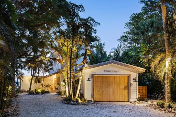 Property Photo:  7314 Point Of Rocks Road  FL 34242 