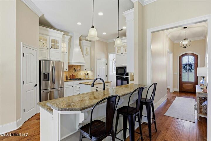 Property Photo: 334 Gladeview Place MS 39047