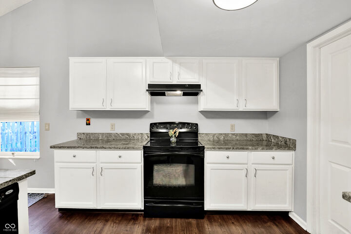 Property Photo: 2894 Brooks Bend Drive IN 46032