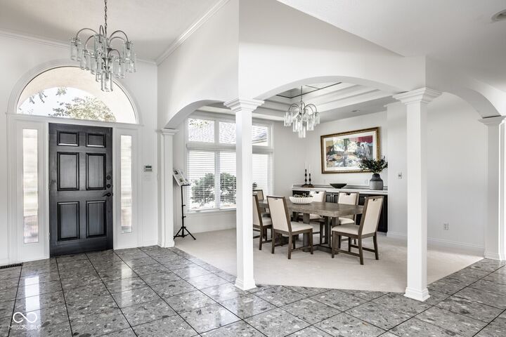 Property Photo: 9919 Summerlakes Drive IN 46032