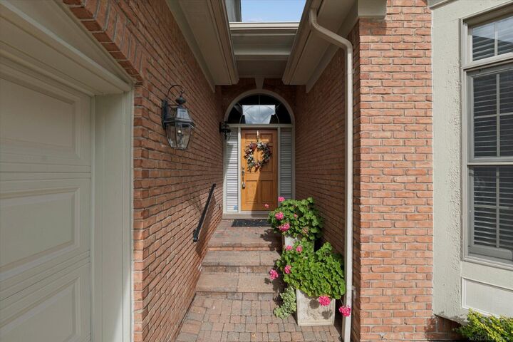 Property Photo:  2794 Castlemartin Court  MI 48306 