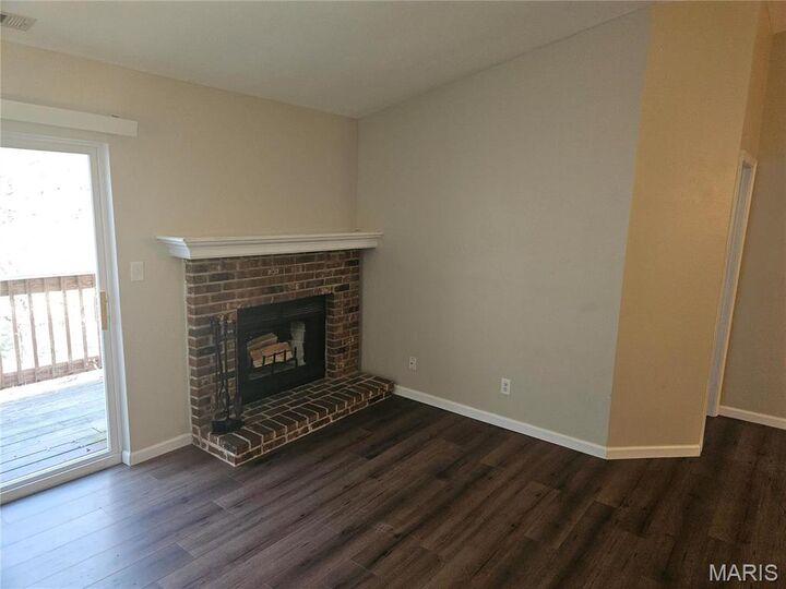 Property Photo: 17052 Sandalwood Creek Drive MO 63038