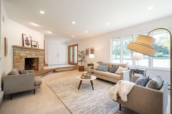 Property Photo: 16690 Shore Line Dr WI 53005
